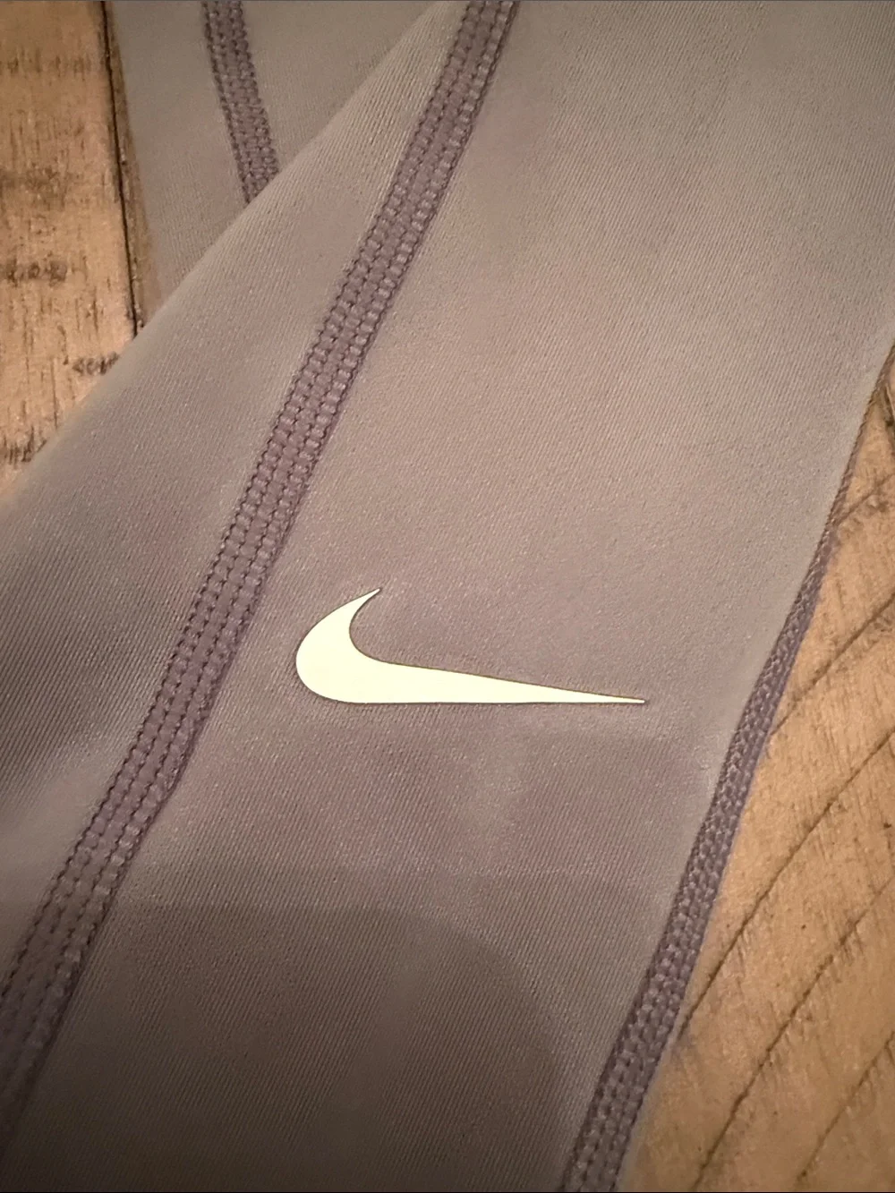 Nike Girls' Gray Athletic Leggings with Contrast Stitching